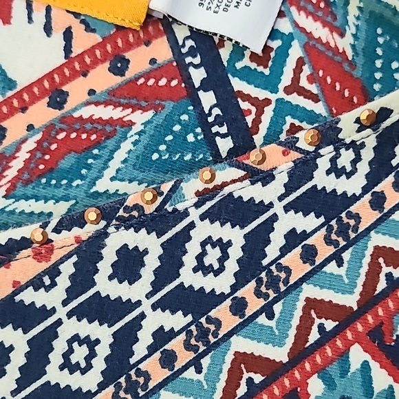 SALE!! Ruby Rd. Top - Picture 5 of 6